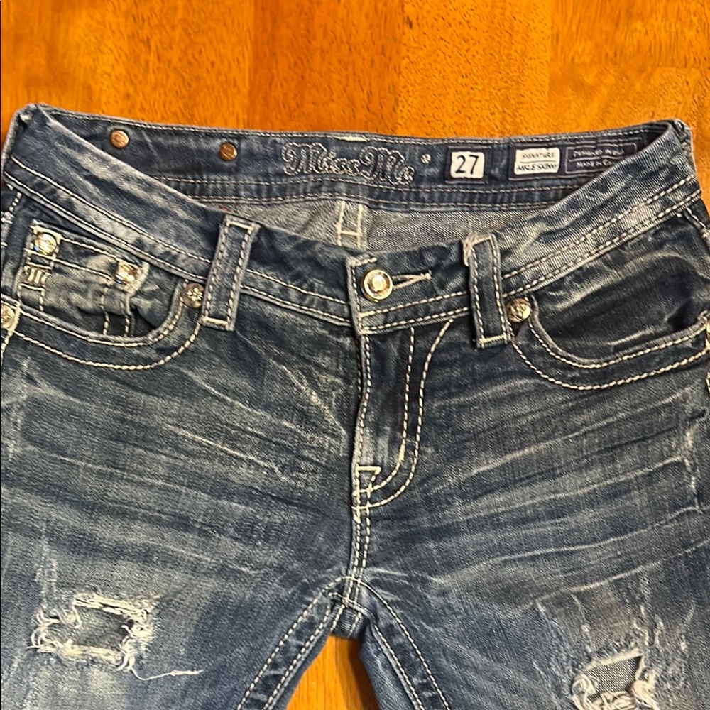 Miss Me Women's Distressed Blue Cropped Jeans